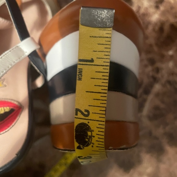 Gucci Angel Platforms Size 5 Brown, Tan, White & Navy Adjustable Ankle Strap - Picture 13 of 14